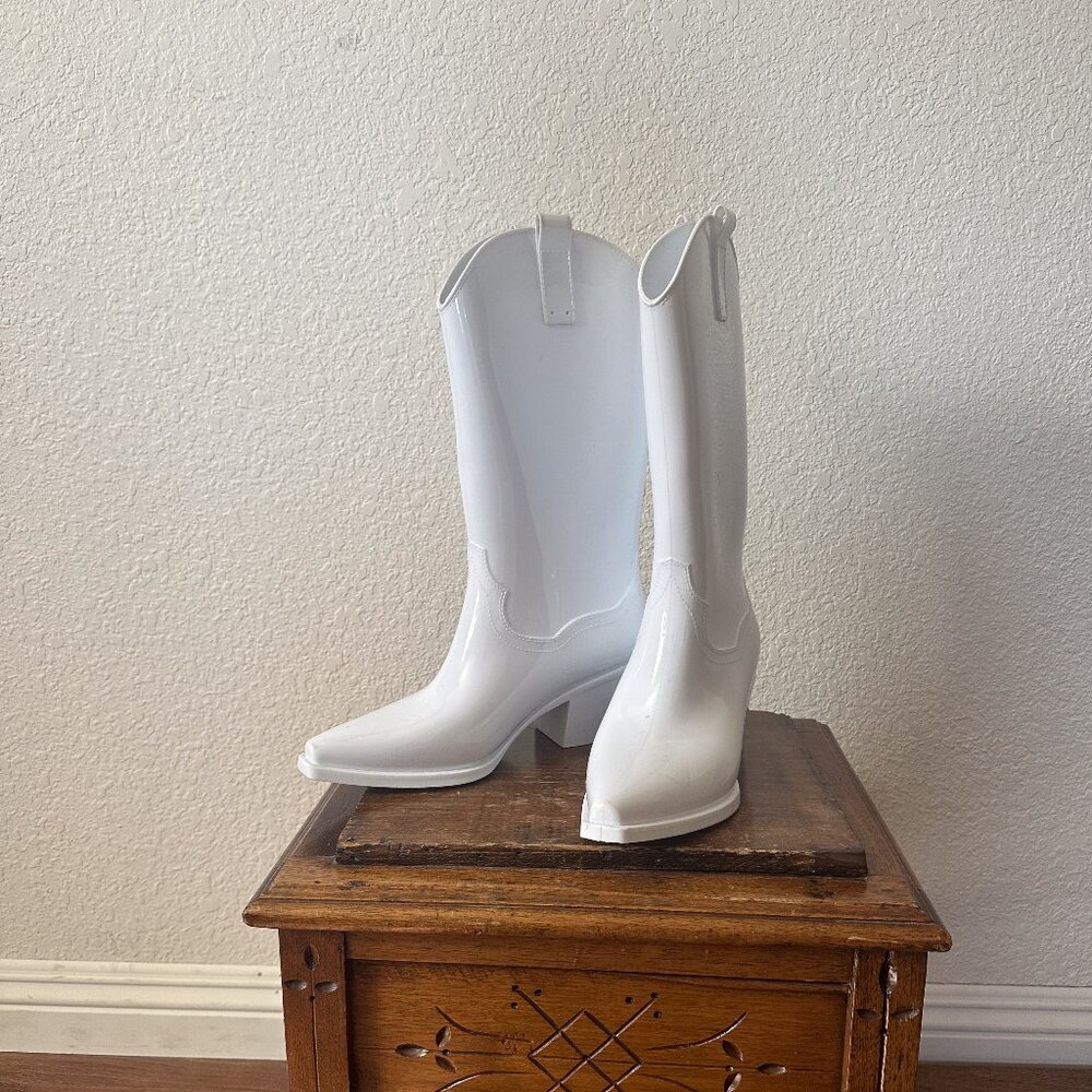 Jeffrey Campbell Dagget Western Rain Boots size women’s 8 white